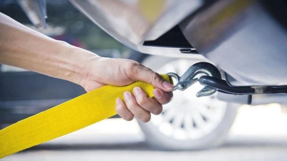 چرا باید از امداد خودرو براتی در تیران کرون اصفهان استفاده کنیم؟